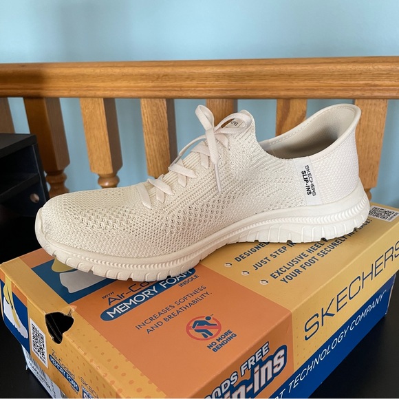 Skechers Slip-ins Sneakers Virtue - Divinity, Cream color - Picture 6 of 9